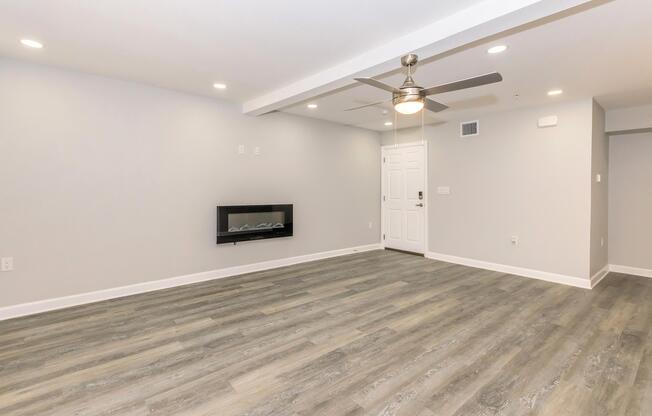 2 beds, 2 baths, 1,091 sqft, $1,810
