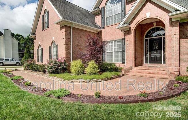 8005 WEDDINGTON DOWNS DR