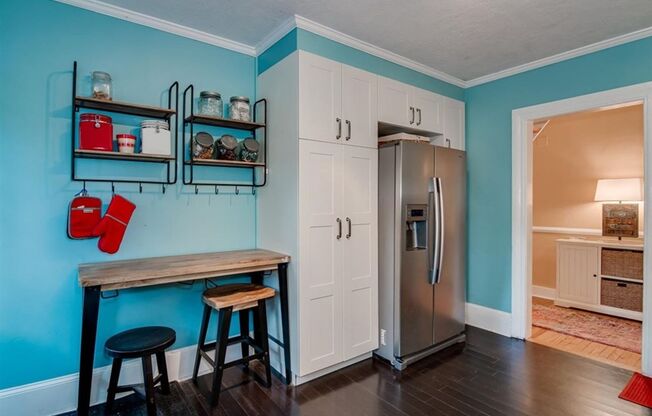 433 East Avenue - Hromyak