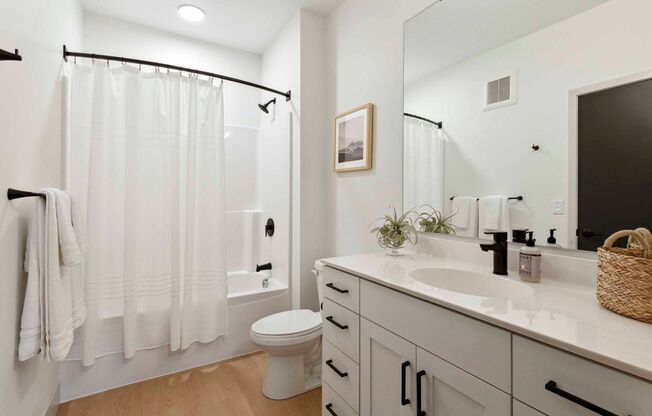 1 bed, 1 bath, 677 sqft, $1,495, Unit 108