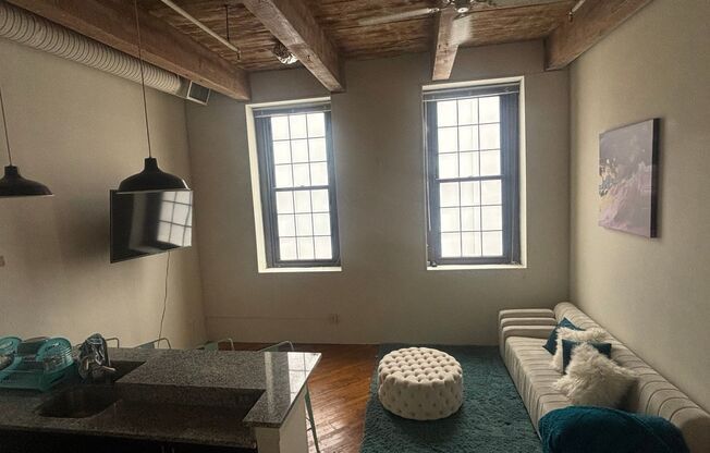 1 bed, 1 bath, 600 sqft, $1,599, Unit 220