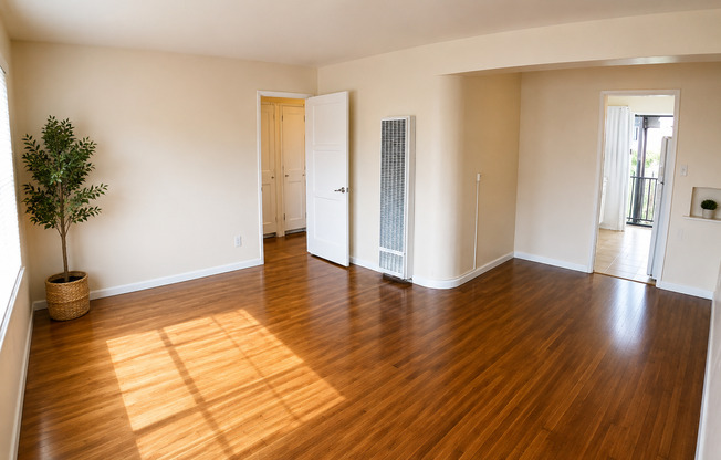 3073 Meade Ave Apartments