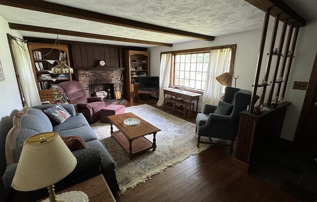 14 MAPLE PL