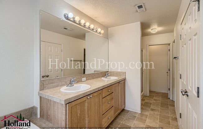 2 beds, 2.5 baths, $2,249