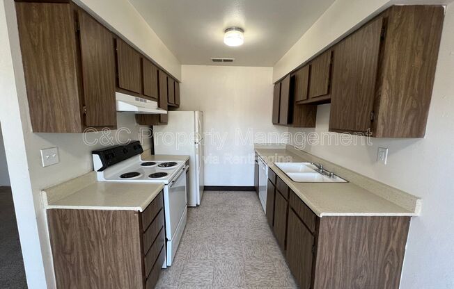 1 bed, 1 bath, 670 sqft, $1,050, Unit Apt 153