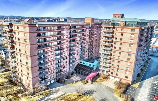 2 beds, 2 baths, 1,206 sqft, $3,000, Unit 402