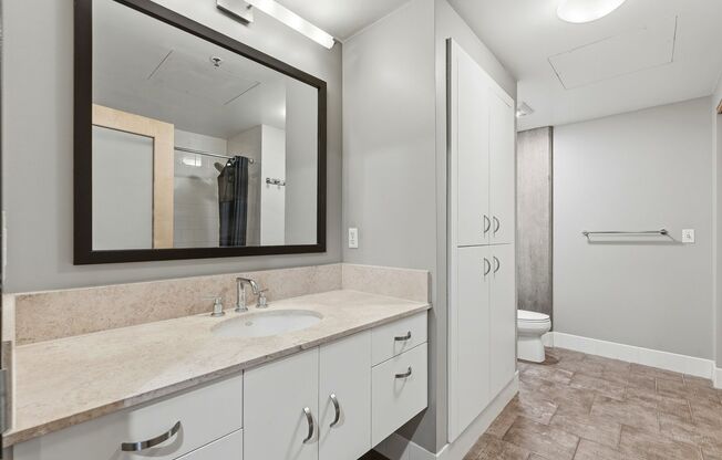 Studio, 1 bath, $1,750