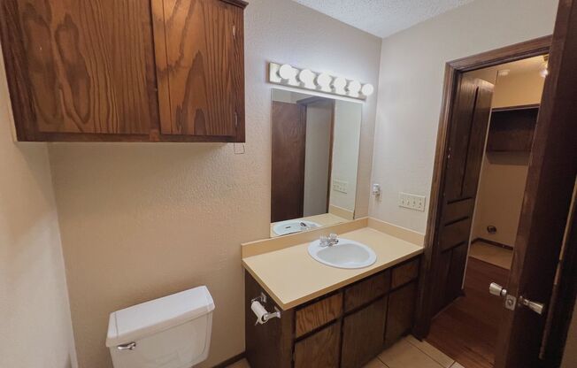 2 beds, 2 baths, $1,195