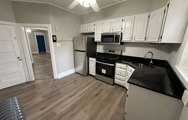 3 beds, 1 bath, $1,550