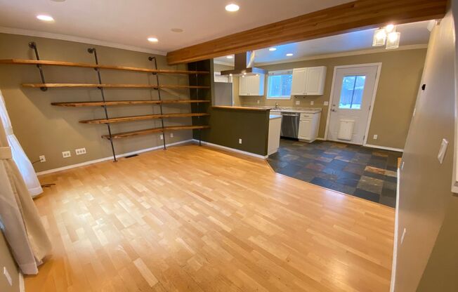 Beautiful 3 Bedroom Home with Custom Touches!