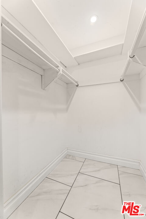 1 bed, 2 baths, 1,076 sqft, $3,750, Unit 1103