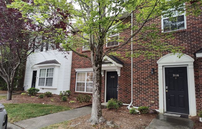 Move in ready Townhome in Morrison Place!
