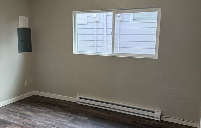 1 bed, 1 bath, 536 sqft, $1,250, Unit 9