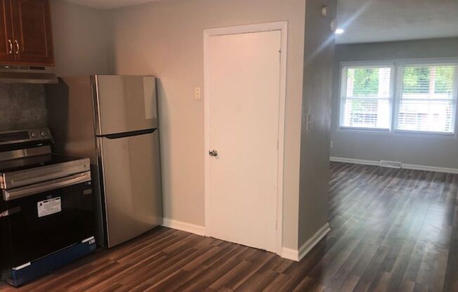 2 beds, 1 bath, $1,499