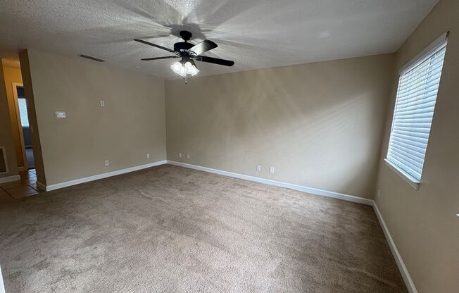 Move in ready 1/1 apartment