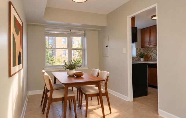 6015-23 N. Fairfield