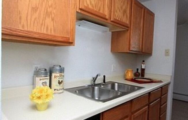 1 bed, 1 bath, 665 sqft, $1,145, Unit 110