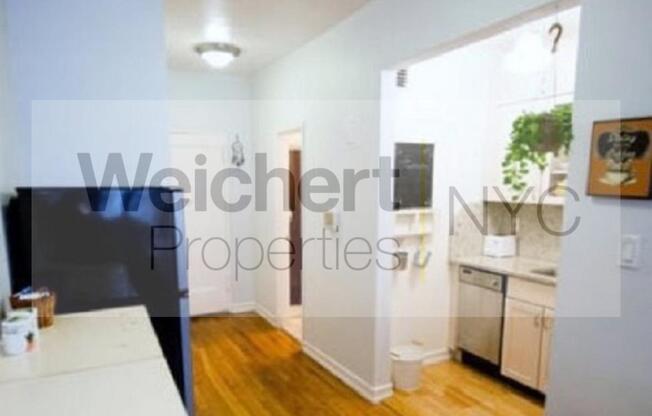 Studio, 1 bath, 400 sqft, $2,795, Unit 1-D