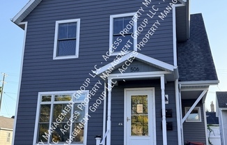 506 FAIRVIEW AVE NE