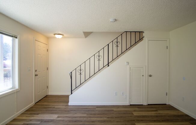 West Linn Townhouse with Patio, Parking, Dishwasher, & W/D!