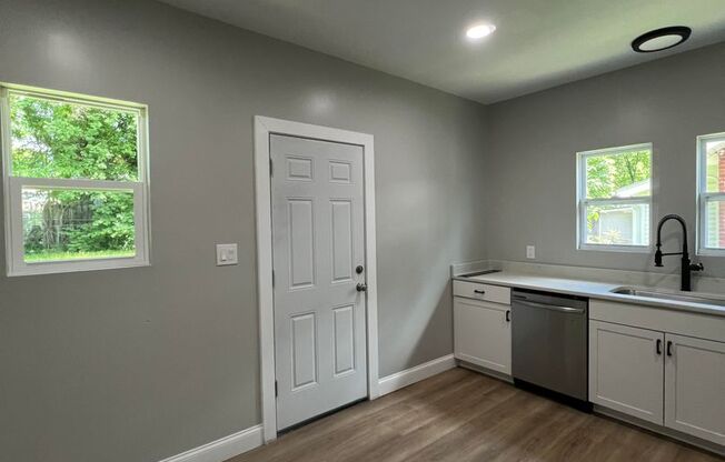 Newly Renovated Home Available NOW in Chattanooga! - $300 OFF 1ST MONTH MOVE IN SPECIAL!