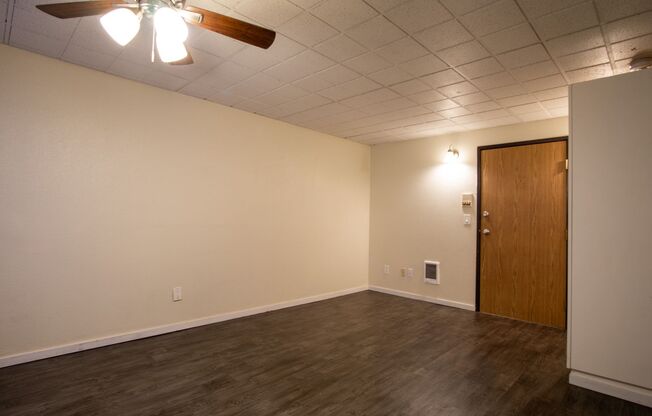 Great Studio in the Heart of NW Ready Now!