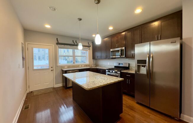 Charming 3 Bed/3 Bath Townhome in Middle East  Baltimore!