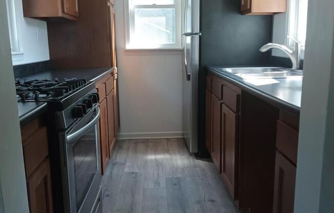 2 beds, 1 bath, $1,450