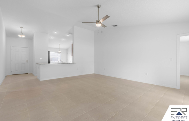 6 SELLNER PL