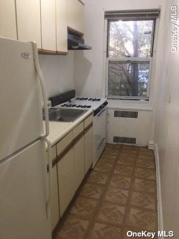 61 41 SAUNDERS