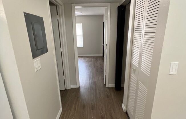 1 bed, 1 bath, 700 sqft, $1,300, Unit 274