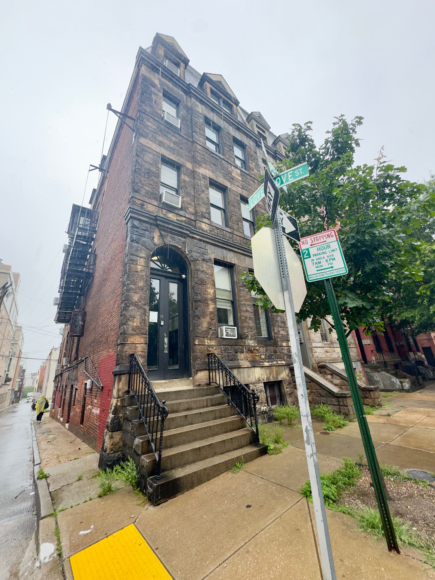 4 AND 10 E BIDDLE ST
