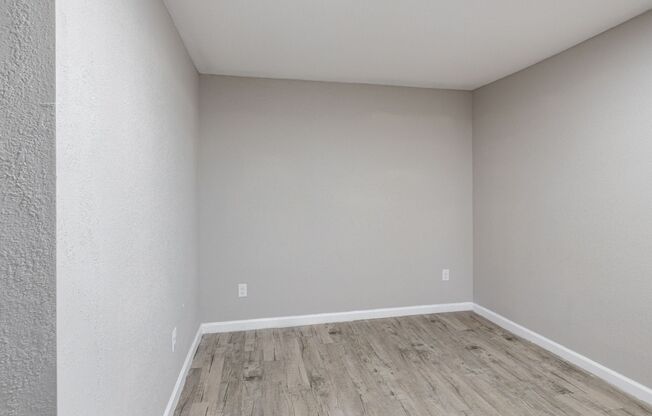 Studio, 1 bath, 420 sqft, $1,095, Unit 2320