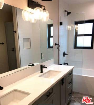 3 beds, 2 baths, 1,700 sqft, $4,980