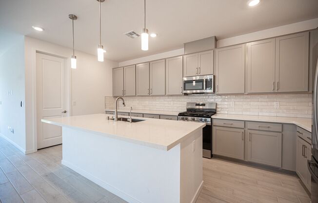 FABULOUS ALMOST NEW SINGLE STORY - READY TO MOVE IN - WITH SOLAR