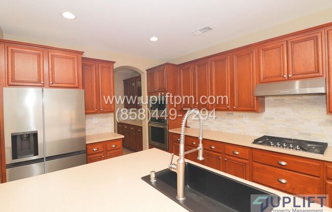 Must-see! 4 Bedrooms and 3.5 Bath​rooms w/ Additional Loft and Extra Downstairs Playroom.