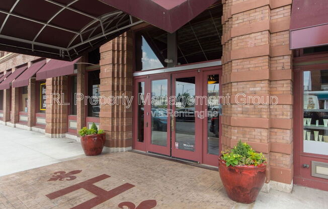 150 E MAIN ST