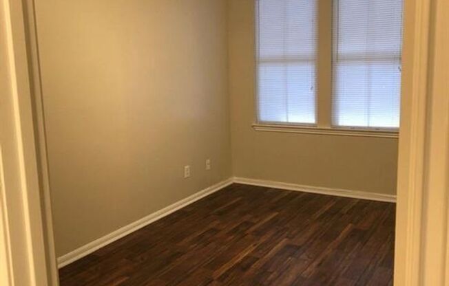 1 bed, 1 bath, 788 sqft, $1,400, Unit 16