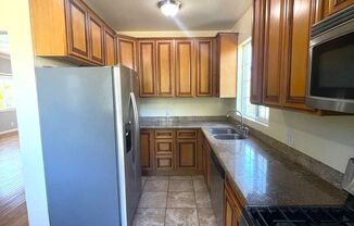 ~Berkeley School District~ Single Family Home - Huge Backyard!