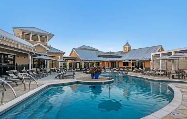 the swimming pool at Crossgates Apartment Homes, Mississippi