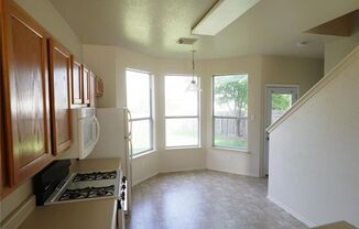 3 beds, 2 baths, $1,600