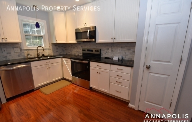 364 ELLENHAM CT