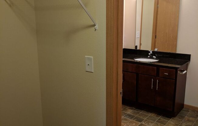 1 bed, 1 bath, 673 sqft, $1,010, Unit 615-309
