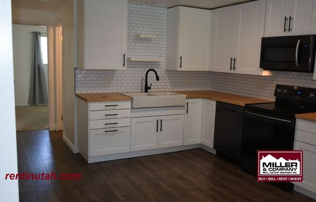 Nice Remodeled Condo For Rent!!