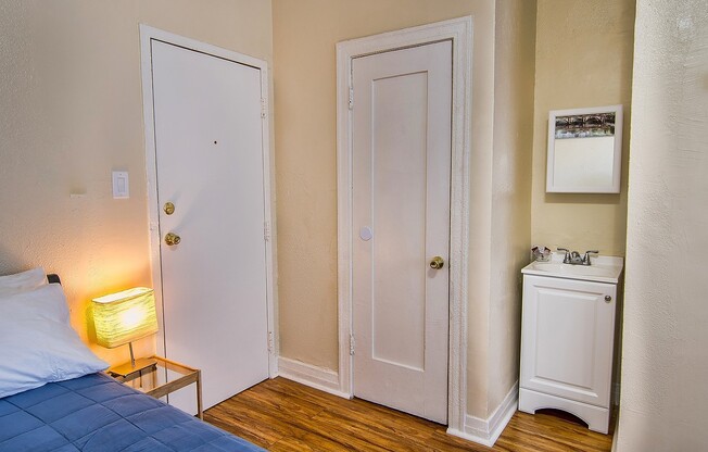 Studio, 1 bath, 164 sqft, $1,095.42, Unit 302