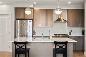 2 beds, 1 bath, 875 sqft, $3,800, Unit 501