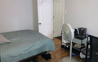 1 bed, 1 bath, 500 sqft, $1,000