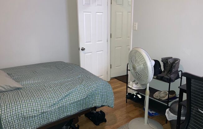 1 bed, 1 bath, 500 sqft, $1,000