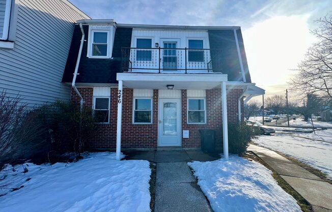 Washington Pl 246-247