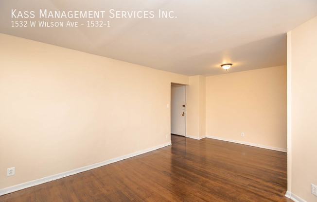 1532 W WILSON AVE